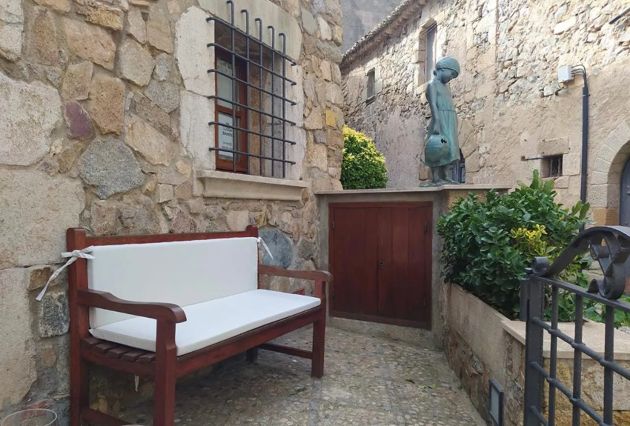 Beautiful Apartment In Tossa De Mar 0*,  Španělsko
